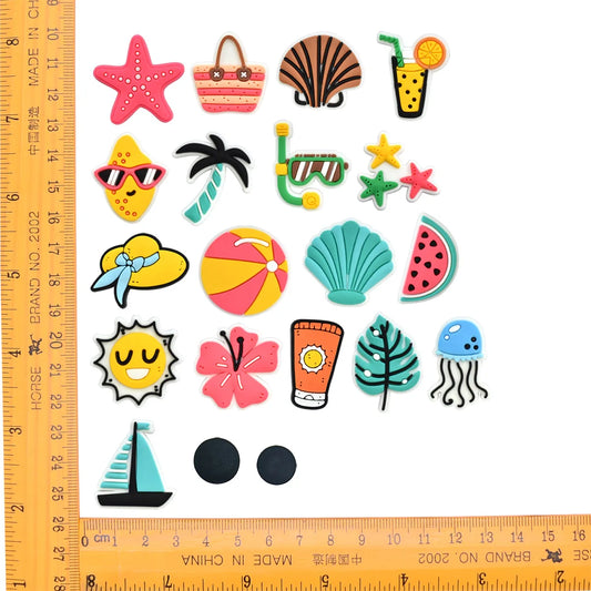 Accessoires multi-thèmes colorés (18 pièces)